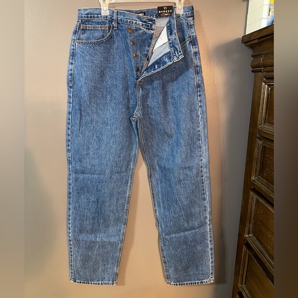 Fashion Nova NWT unsymmetrical waist Jeans - Picture 7 of 12